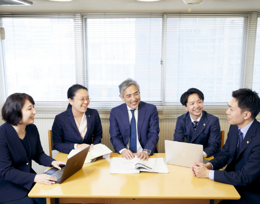 事案によっては複数名のチーム対応も可能